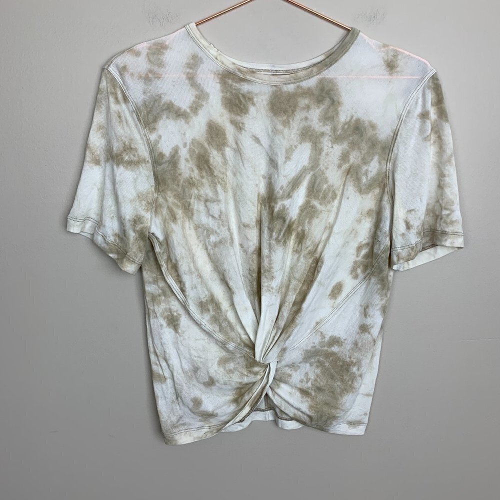 Lululemon Tan & White Tie-Dyed Cropped Short Sleeve T-shirt Knotted Front